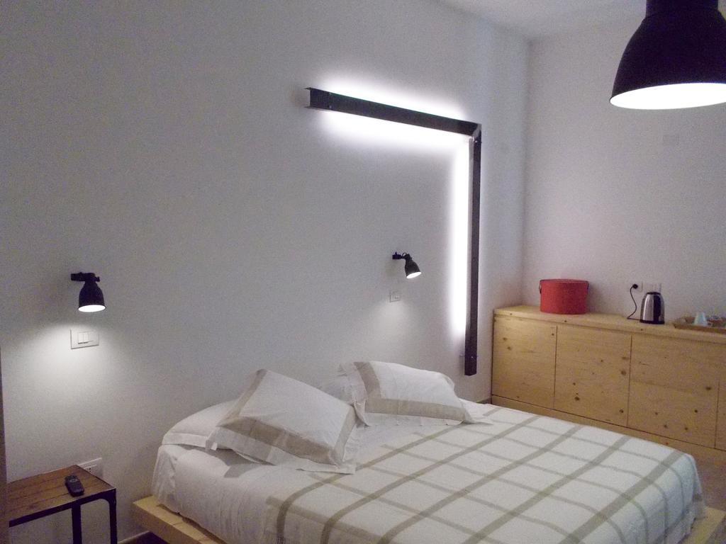 Hotel Le Stanze Del Poeta Salerno Zimmer foto