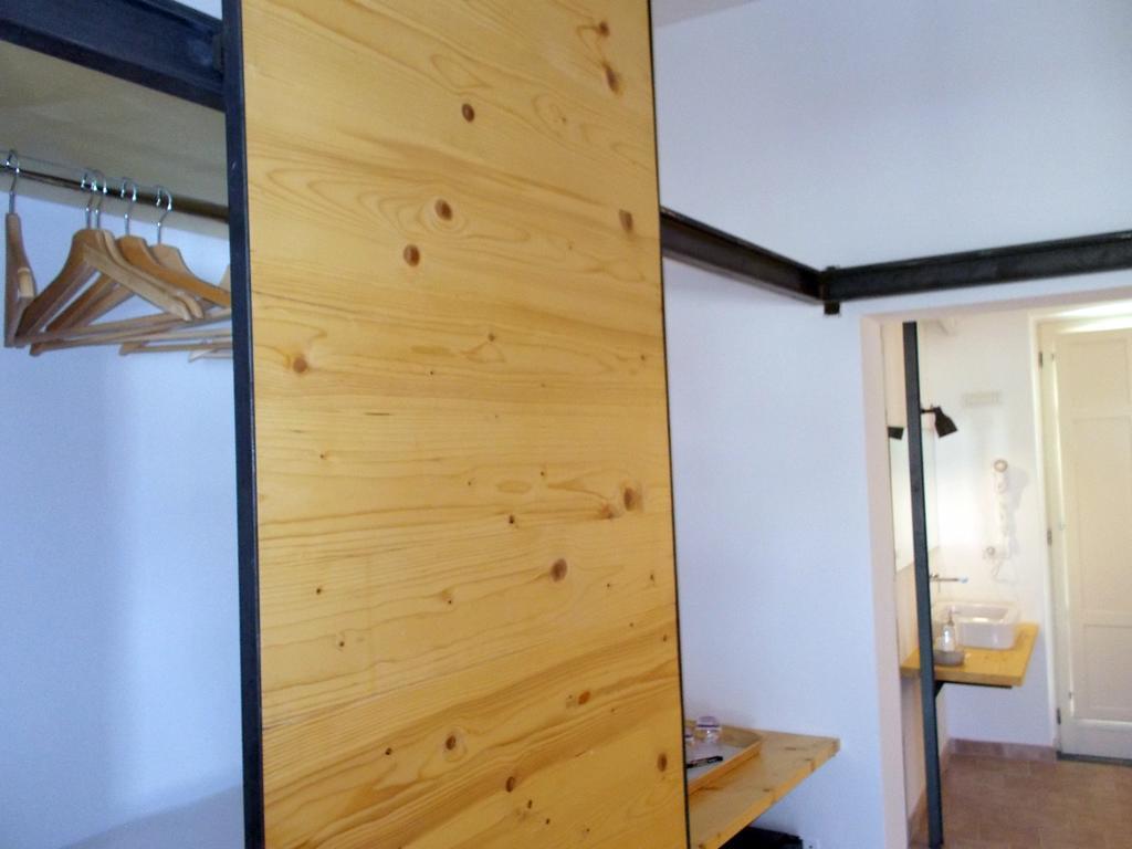 Hotel Le Stanze Del Poeta Salerno Zimmer foto