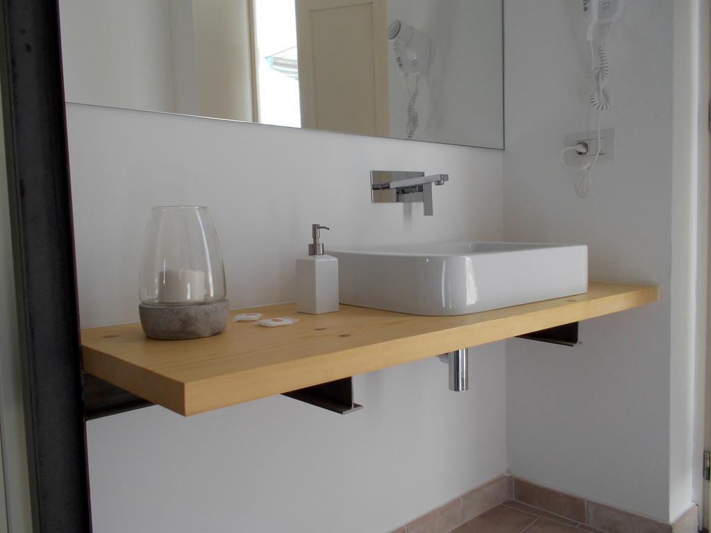 Hotel Le Stanze Del Poeta Salerno Zimmer foto